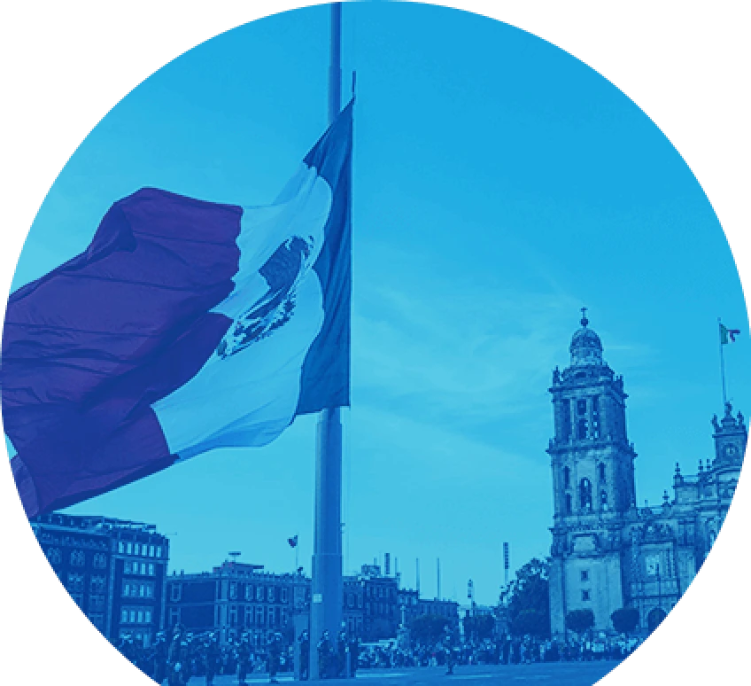 Asta Bandera Zócalo y Catedral en la CDMX